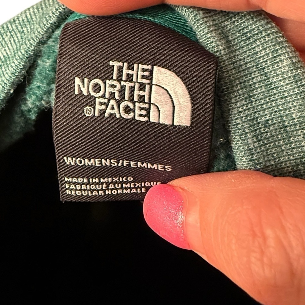 North Face Performance Sweatshirt - Picture 5 of 6